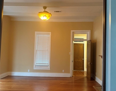 1604 S Austin Ave - Photo Thumbnail 12