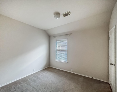 11112 Jockey Bluff Dr - Photo Thumbnail 24