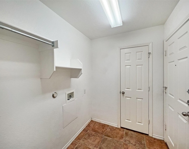 11112 Jockey Bluff Dr - Photo Thumbnail 27