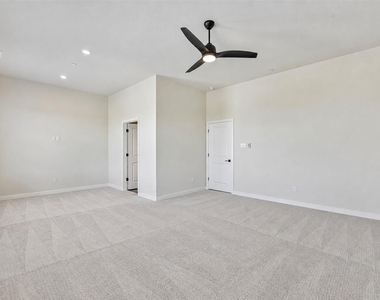 245 John Webster St - Photo Thumbnail 22