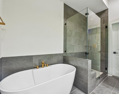 245 John Webster St - Photo Thumbnail 27