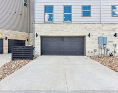 245 John Webster St - Photo Thumbnail 17
