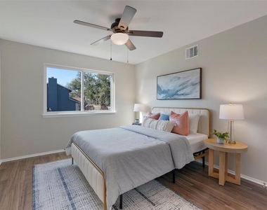 4303 Steve Scarbrough Dr - Photo Thumbnail 24