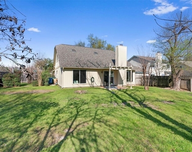 4303 Steve Scarbrough Dr - Photo Thumbnail 3