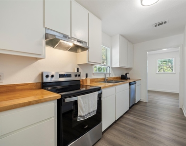 2509 Quarry Rd - Photo Thumbnail 19