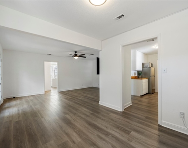 2509 Quarry Rd - Photo Thumbnail 14
