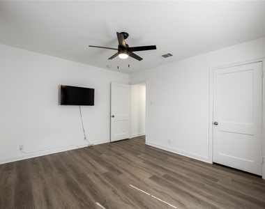 2509 Quarry Rd - Photo Thumbnail 28