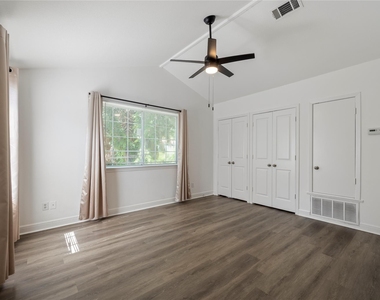 2509 Quarry Rd - Photo Thumbnail 30