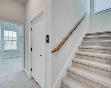 213 John Webster St - Photo Thumbnail 18