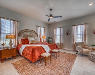 213 John Webster St - Photo Thumbnail 12