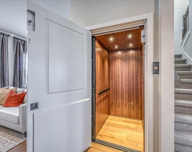 213 John Webster St - Photo Thumbnail 10