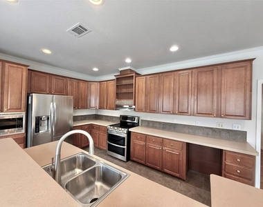 289 Heatherwood Dr - Photo Thumbnail 1