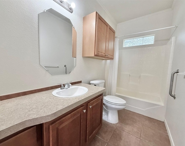 289 Heatherwood Dr - Photo Thumbnail 23