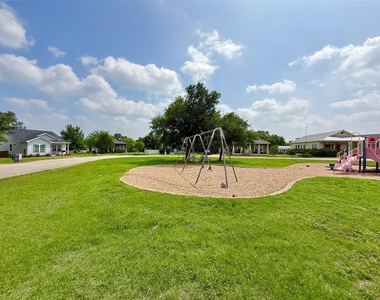 289 Heatherwood Dr - Photo Thumbnail 35
