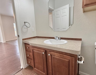 289 Heatherwood Dr - Photo Thumbnail 21