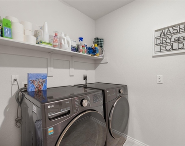 583 Taggart Trl - Photo Thumbnail 19