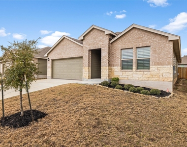 583 Taggart Trl - Photo Thumbnail 1