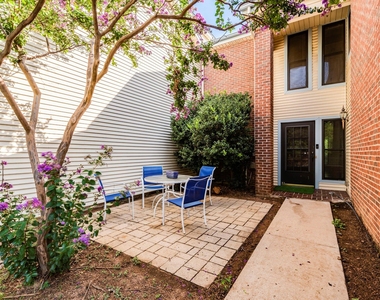3214 Foster Ln - Photo Thumbnail 4