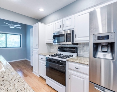 3214 Foster Ln - Photo Thumbnail 1