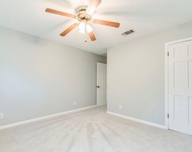 3214 Foster Ln - Photo Thumbnail 5