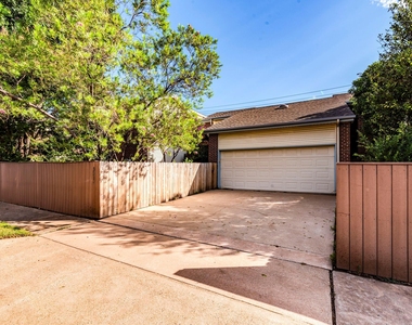 3214 Foster Ln - Photo Thumbnail 3