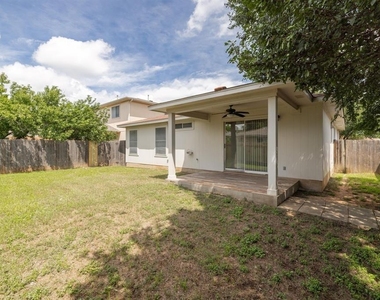 104 Brentwood Dr - Photo Thumbnail 19