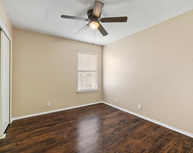 104 Brentwood Dr - Photo Thumbnail 14