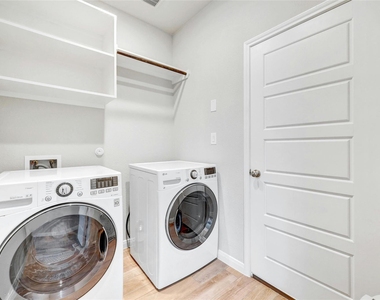 105 Danielson St - Photo Thumbnail 35