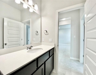 2148 Pecan Island Dr - Photo Thumbnail 28