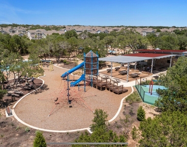 2148 Pecan Island Dr - Photo Thumbnail 36
