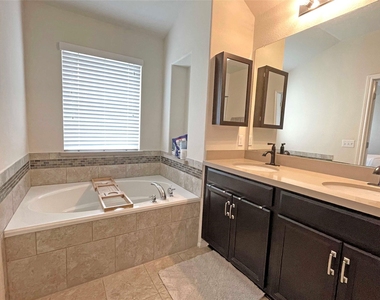 13313 Henneman Dr - Photo Thumbnail 19