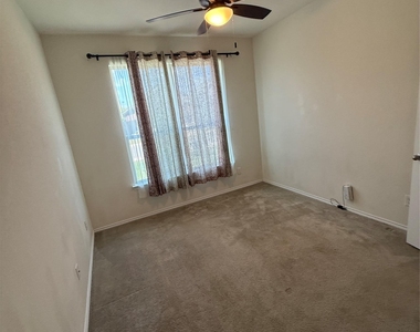16602 Brogan Ln - Photo Thumbnail 12