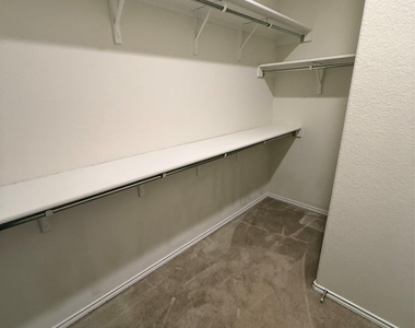 16602 Brogan Ln - Photo Thumbnail 14