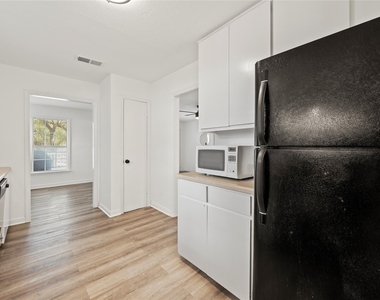 2509 Quarry Rd - Photo Thumbnail 17