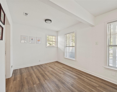 2509 Quarry Rd - Photo Thumbnail 14