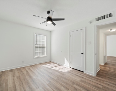 2509 Quarry Rd - Photo Thumbnail 21
