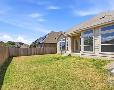 3805 Hidden Harbor Dr - Photo Thumbnail 28