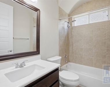 3805 Hidden Harbor Dr - Photo Thumbnail 21