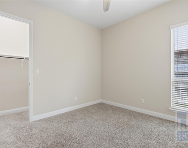 3805 Hidden Harbor Dr - Photo Thumbnail 16