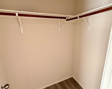 1148 Shadow Creek Blvd - Photo Thumbnail 12
