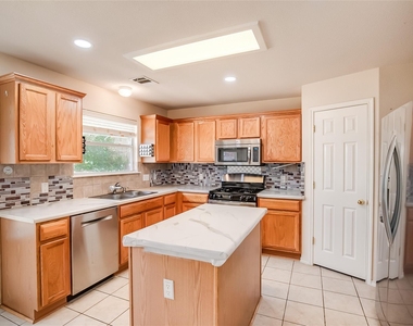 11116 Los Comancheros Rd - Photo Thumbnail 10