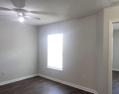 1573 Biscayne Bay Drive - Photo Thumbnail 9