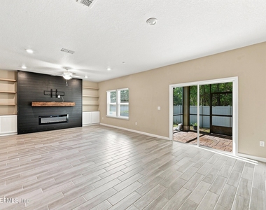 10206 Nala Lane - Photo Thumbnail 5