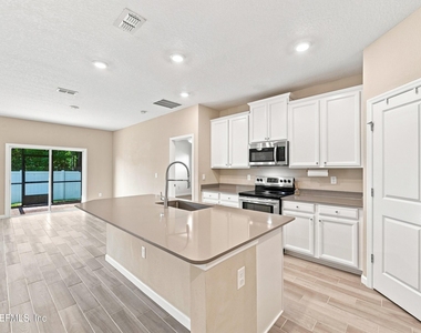 10206 Nala Lane - Photo Thumbnail 1