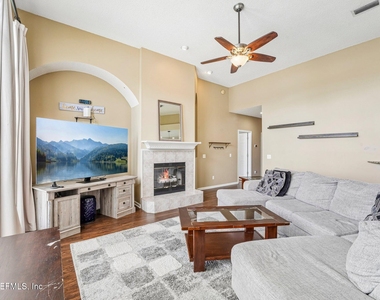1629 Sandy Springs Drive - Photo Thumbnail 8