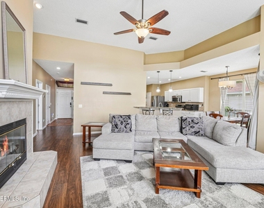 1629 Sandy Springs Drive - Photo Thumbnail 7