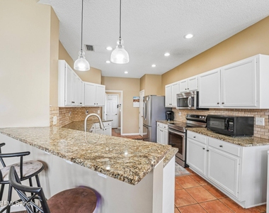 1629 Sandy Springs Drive - Photo Thumbnail 20