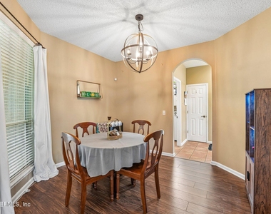 1629 Sandy Springs Drive - Photo Thumbnail 13