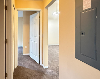 6860 Skaff Avenue - Photo Thumbnail 21