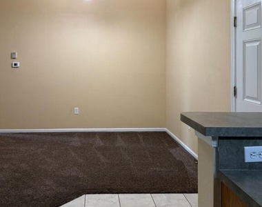 6860 Skaff Avenue - Photo Thumbnail 12